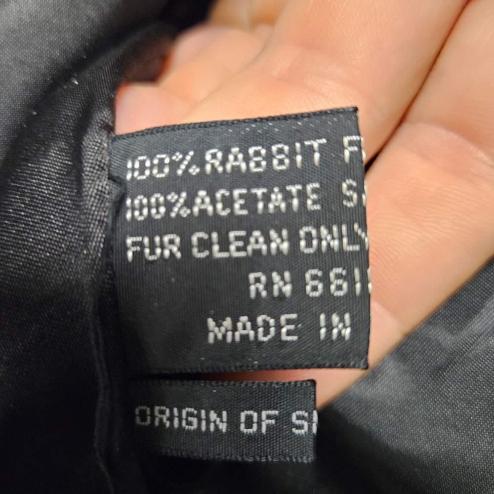 Luxurious Black Faux Fur Coat - Picture 4 of 4